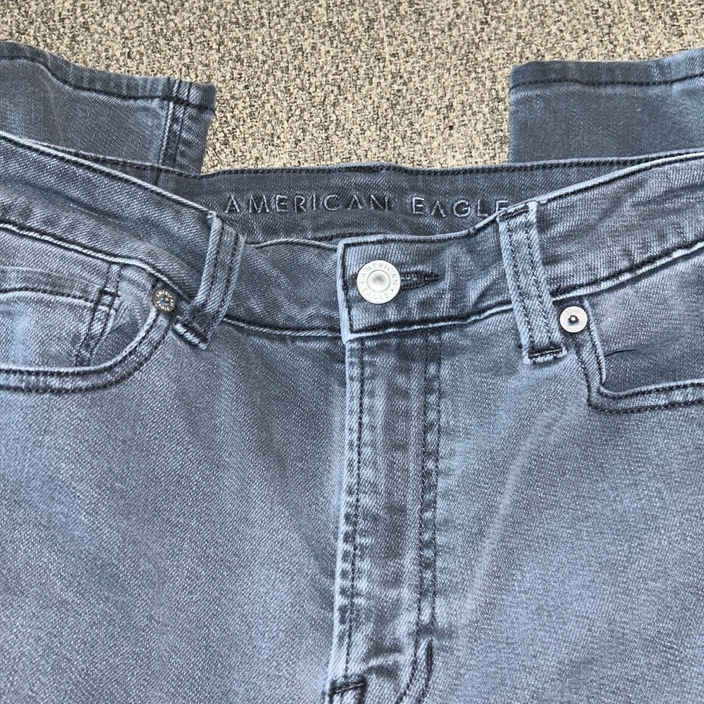 GREY RIPPED JEANS - Picture 2 of 3
